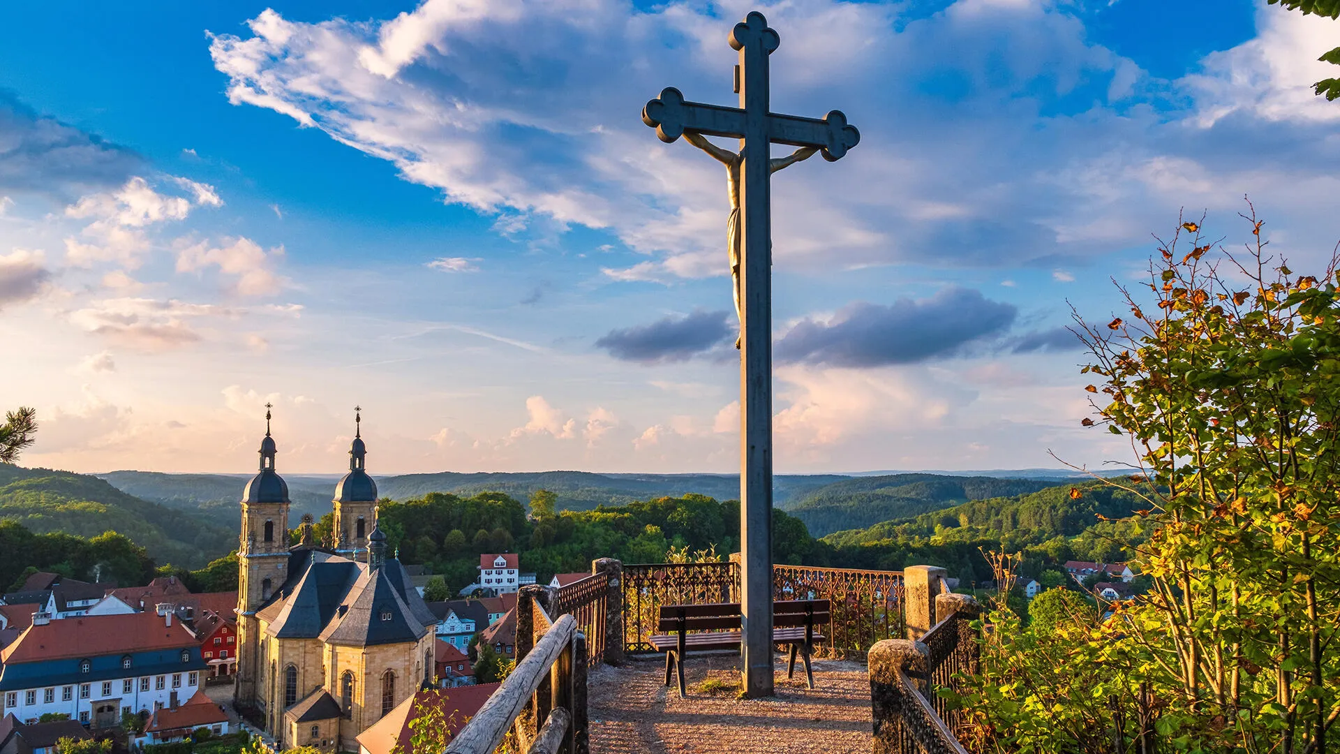 Ausgangspunkt für die täglichen Wanderungen in der Fränkischen Schweiz ist die idyllische Gemeinde Gößweinstein.