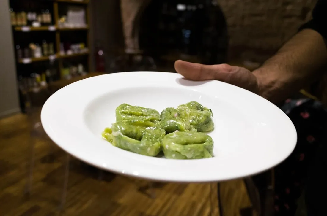 Balanzoni, grüne Tortelloni mit Spinat-Teig