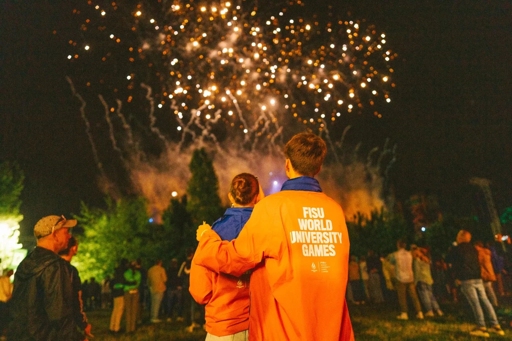 Festivalbühne in Bochum mit Tausenden Besuchern