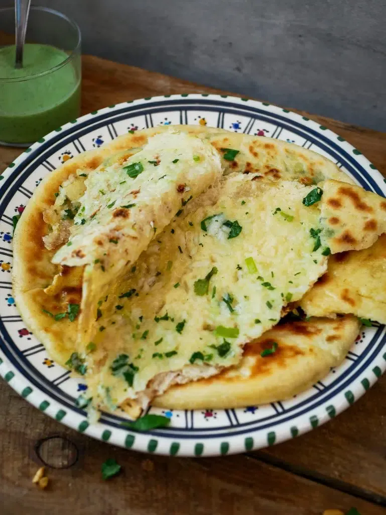 Halloumi Naan: Gefülltes Pfannenbrot Rezept