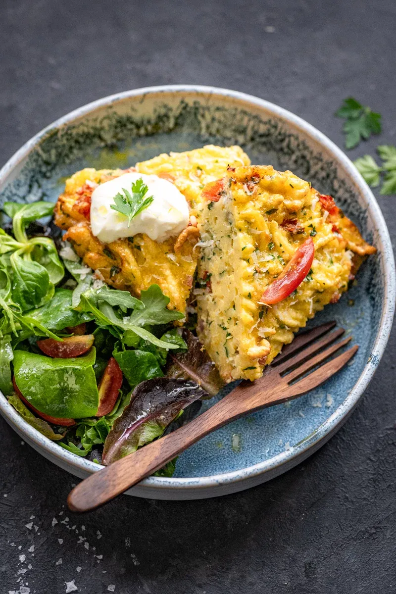 Herzhafte Frittata mit Spätzle