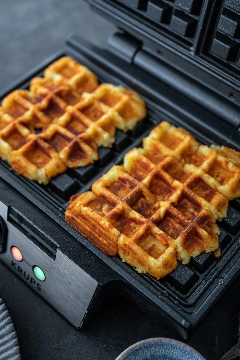 Herzhafte Waffeln frisch gebacken