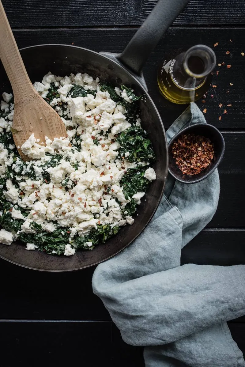 Zubereitung des Spinat-Feta-Börek für Silvester