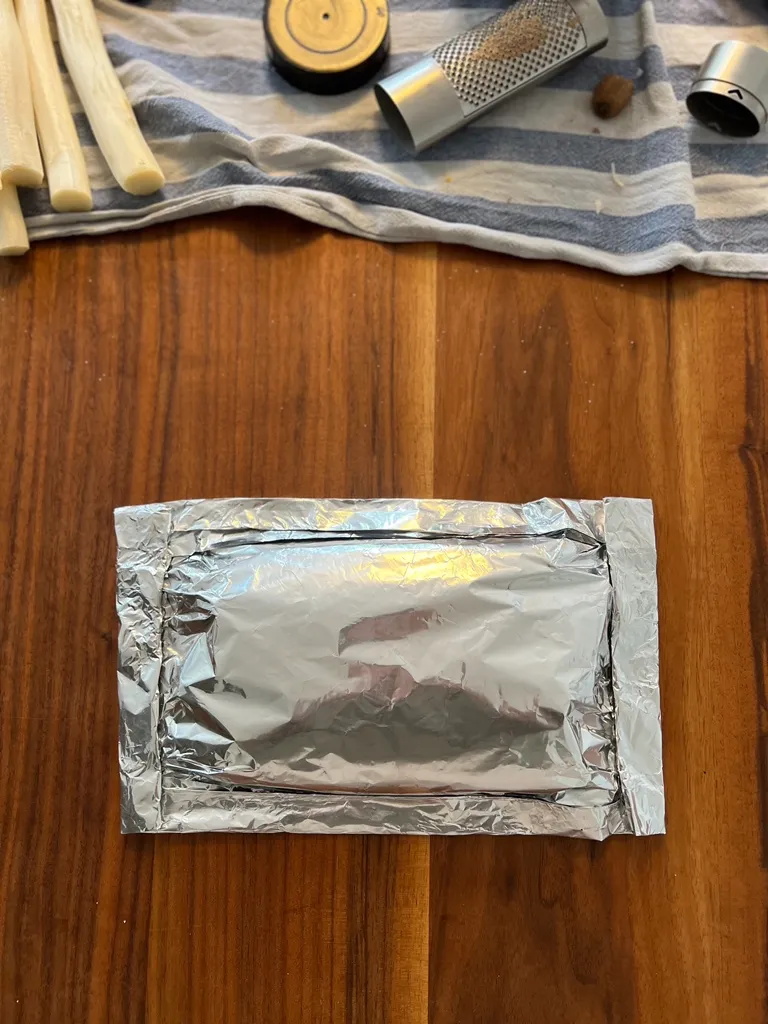 Alufolie wird verschlossen