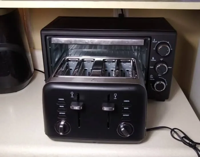 Ambiano 4 Scheiben Toaster (vorne) im Vergleich zum Ambiano Toaster