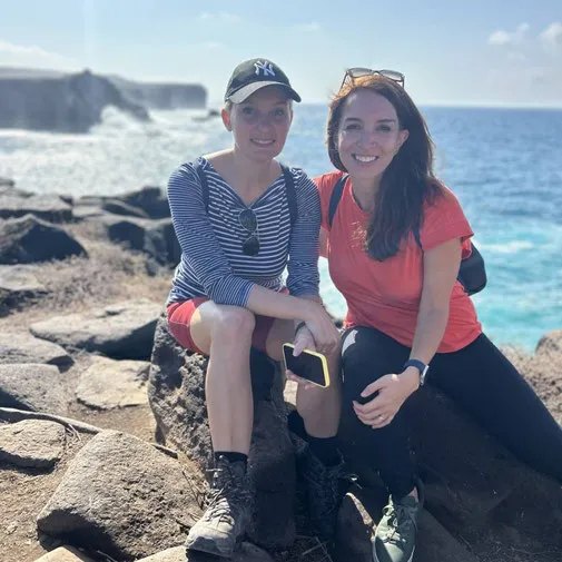 Anne Fischer und Aniko Clarén von Emocean Cruises erkunden die Galapagos-Inseln