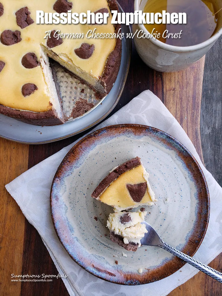 Ansicht des Russischen Zupfkuchens mit Blick auf die Schichten und die goldbraune Oberfläche