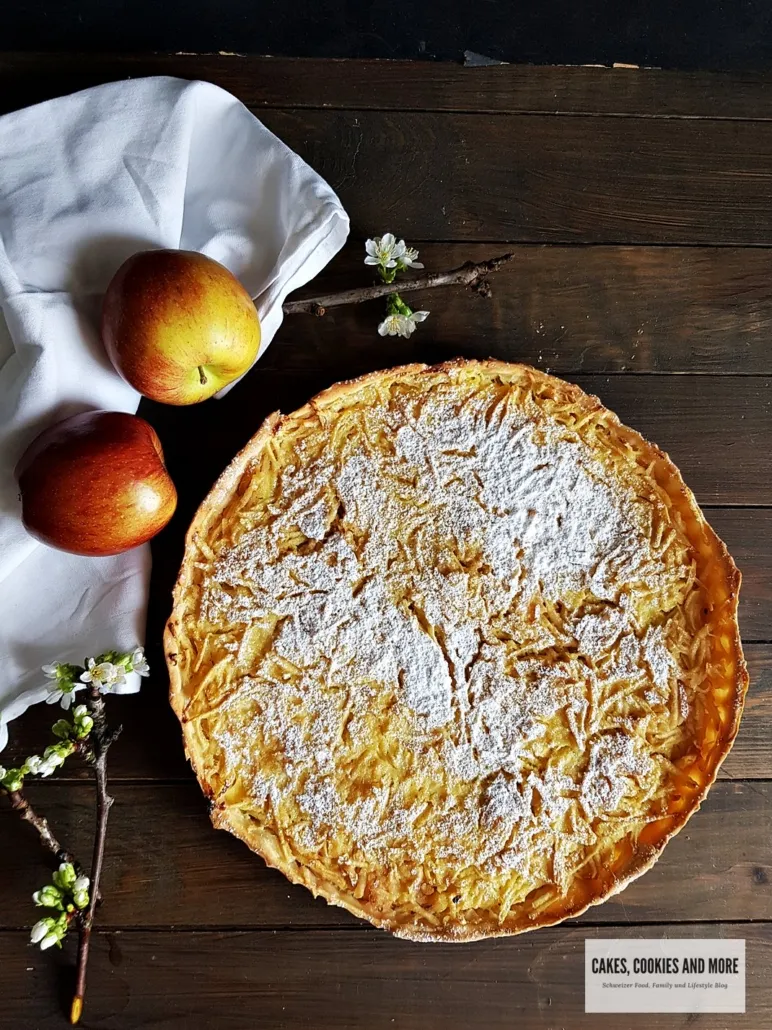 Apfelwähe mit geraffelten Äpfel - ein Schweizer Rezept