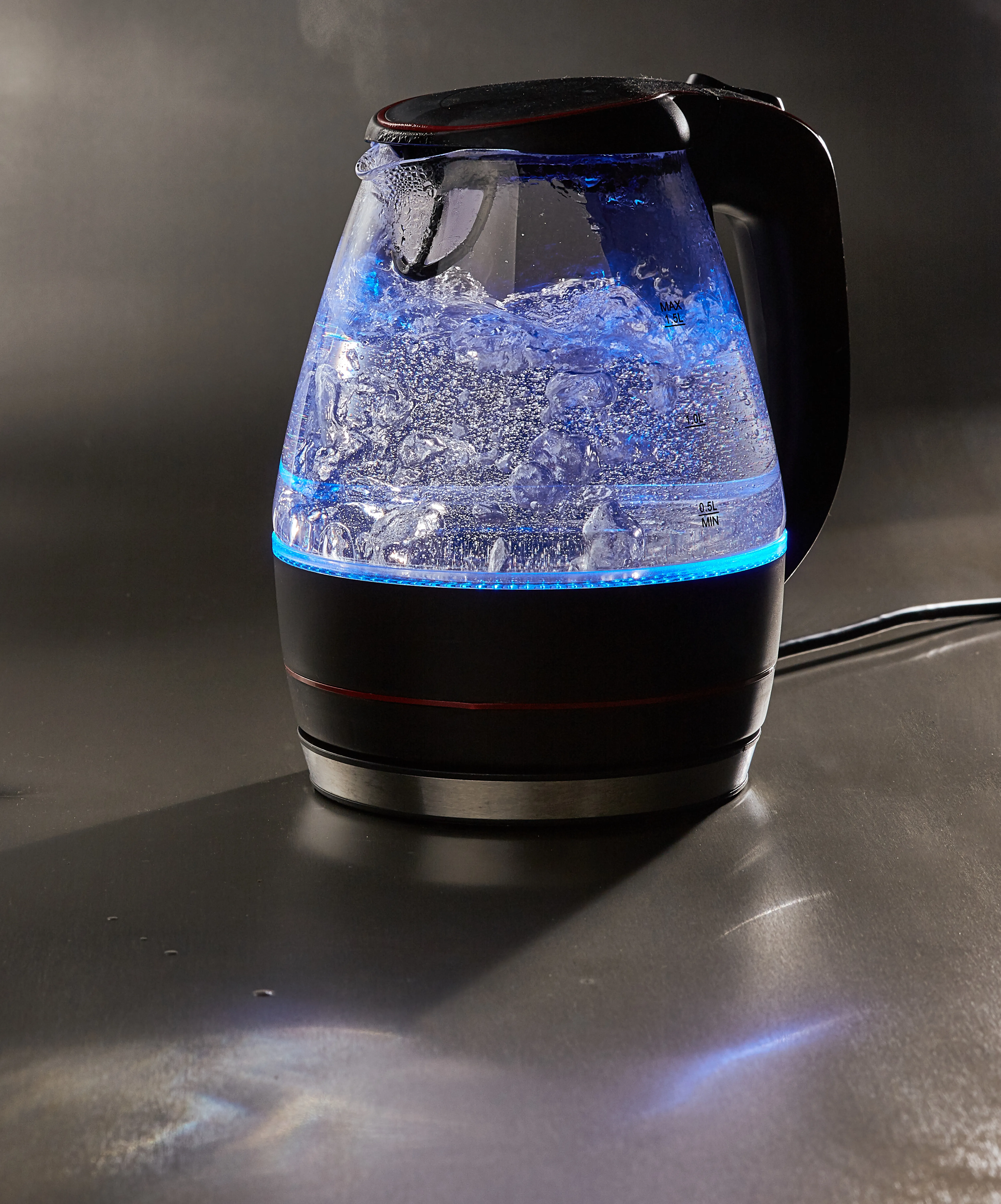 arendo-wasserkocher-led