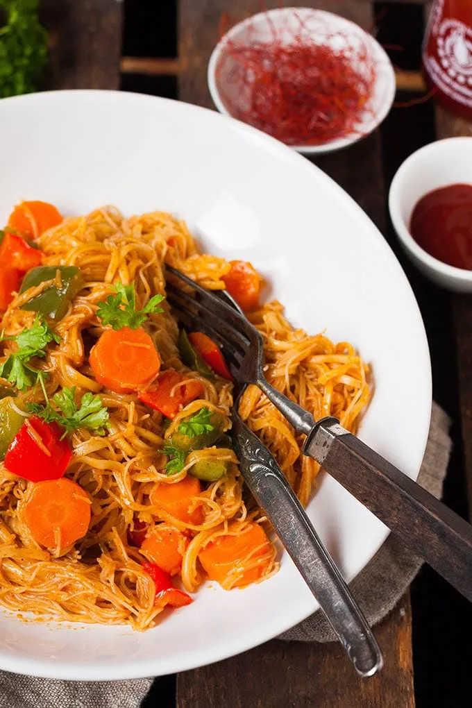 Aromatische One Pot Glasnudel-Curry, ein schnelles Soulfood-Rezept in 20 Minuten