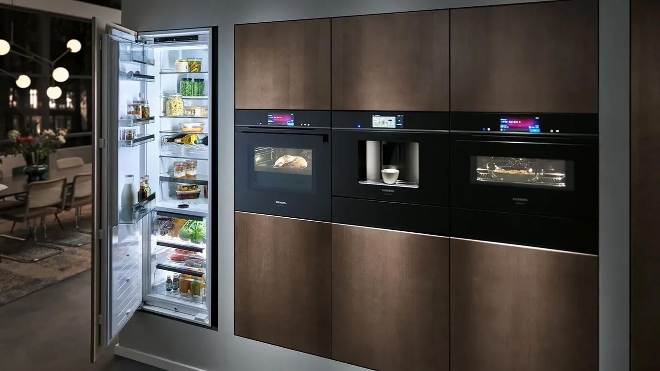 Ästhetische Siemens studioLine iQ700 Küchengeräte des Modelljahrs 2022