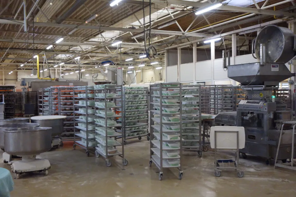 Bäcker bei der Arbeit im BioBackHaus