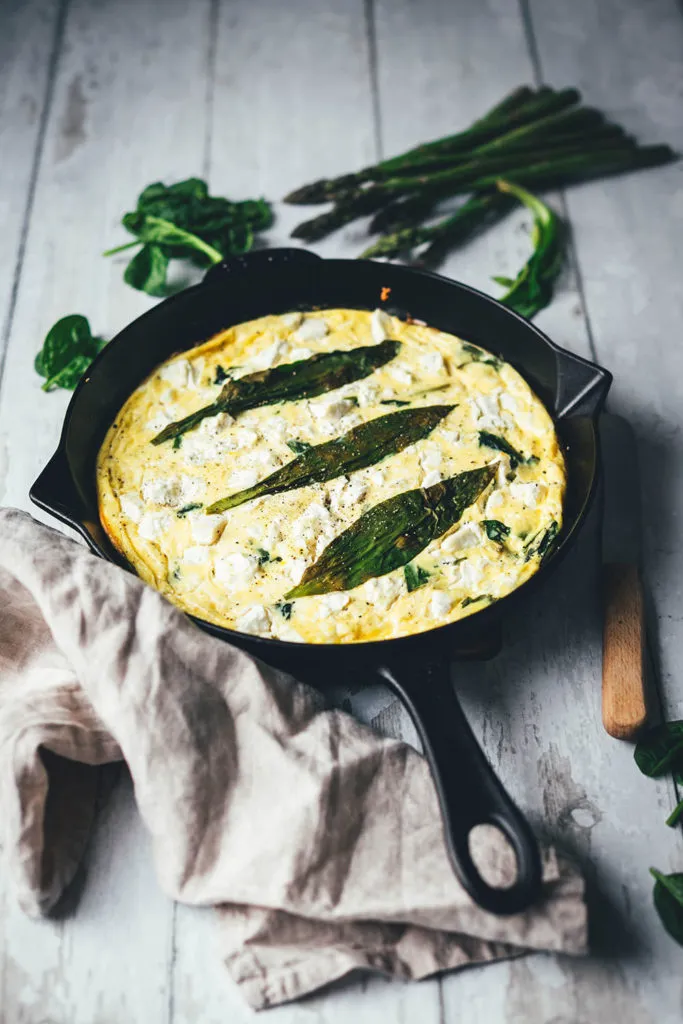 Bärlauch-Frittata mit Spargel