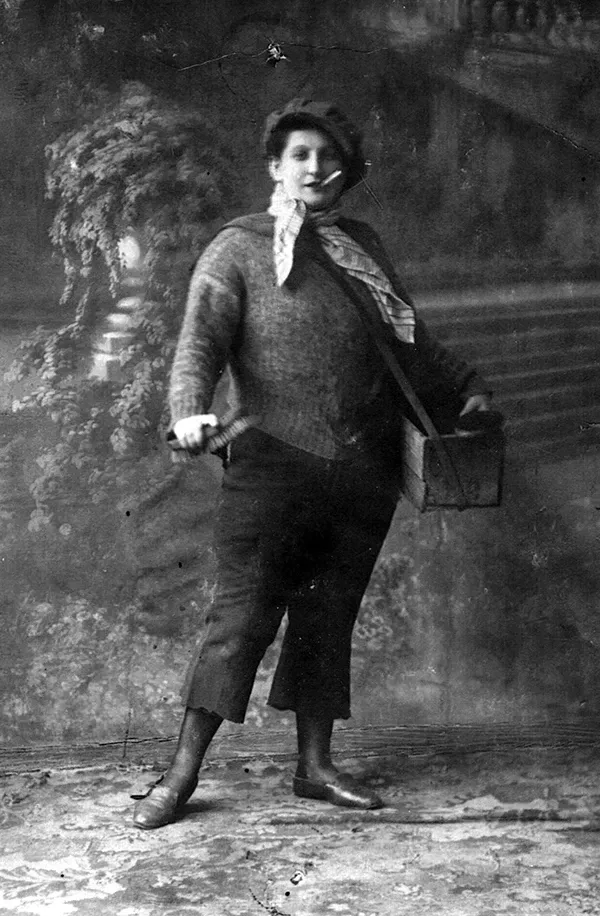 Basia Liebgold, um 1910.