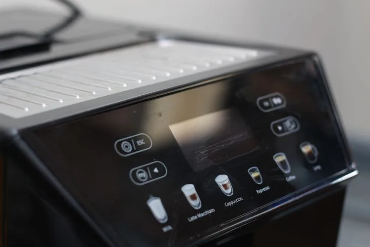 Bedientasten &amp; Display eines Vollautomaten