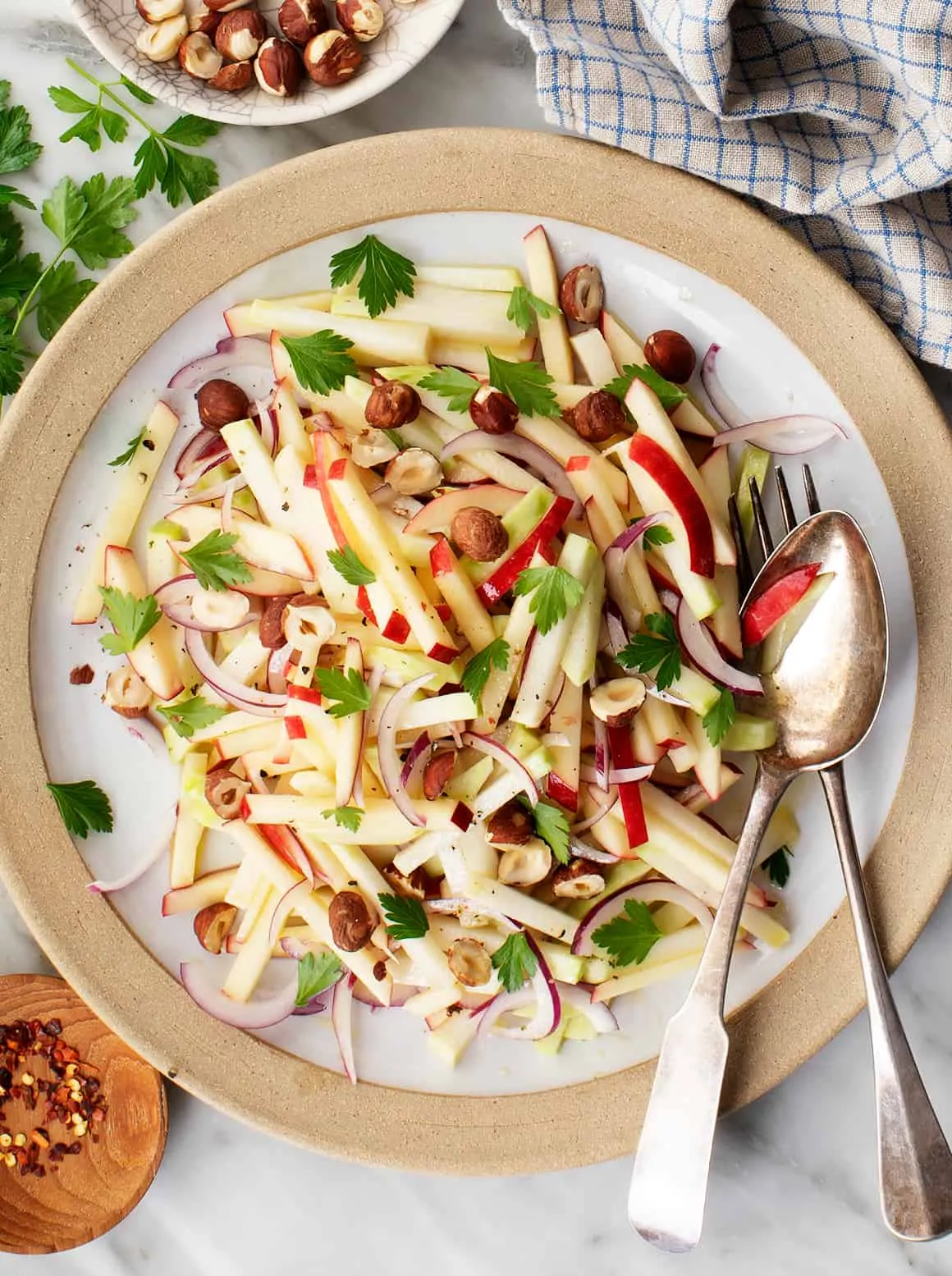 Best Thanksgiving recipes - kohlrabi apple slaw