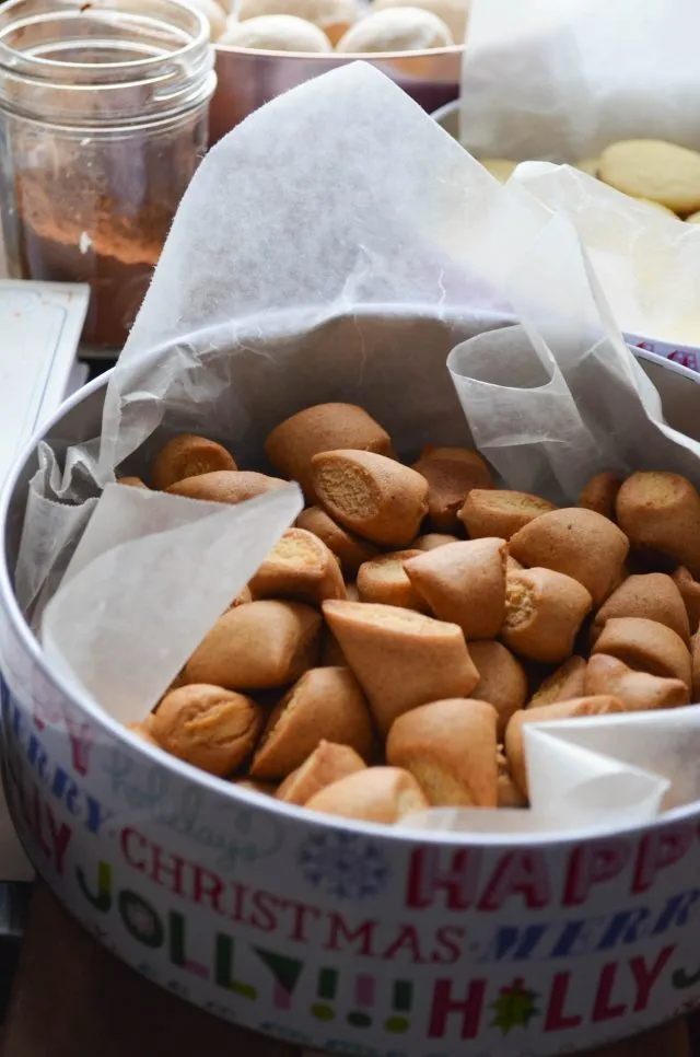 Biberle, eine seltene deutsche Spezialität mit Mandelpaste und Lebkuchenteig