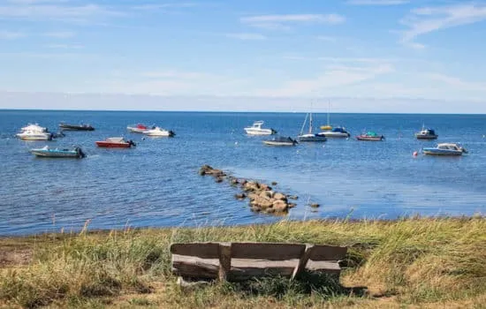 Blick auf kleine Boote in der Ostsee