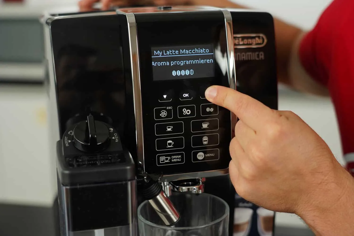 Changing the aroma settings of the DeLonghi Dinamica