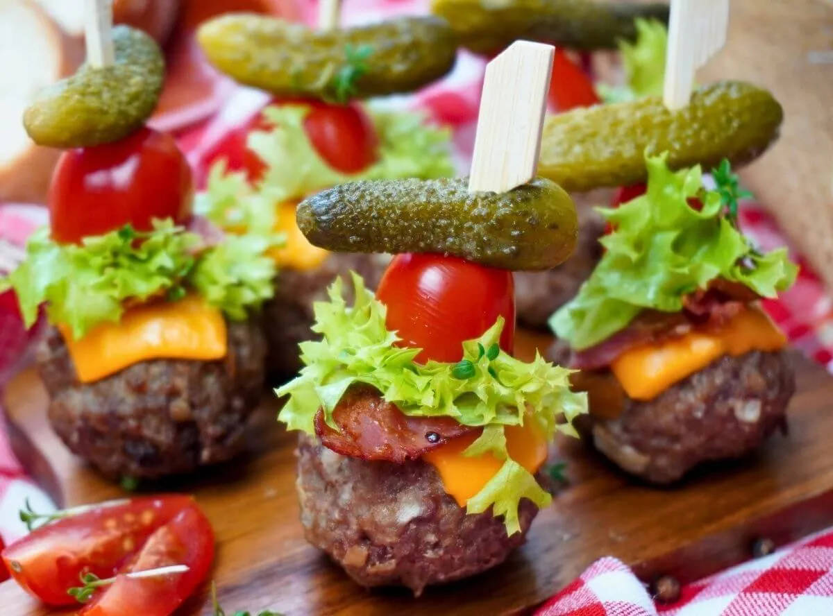 Cheeseburger Spieße aus der Heißluftfritteuse