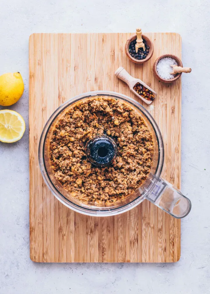 chickpea mixture for vegan cevapcici