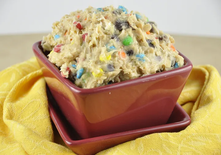 Cookie Dough Dip mit Brezeln