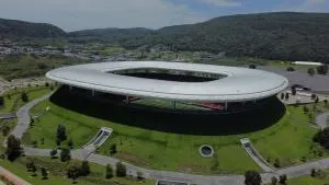 Das Estadio Akron in Zapopan, Mexiko, wird für die bevorstehende Fußball-Weltmeisterschaft 2026 renoviert