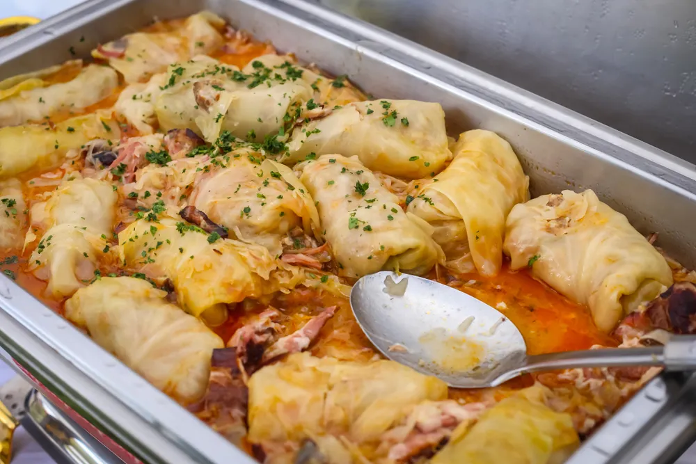 Deftige Sarma Weißkohlrouladen
