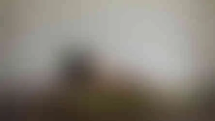 Dehnung der hinteren Schultermuskulatur in der Bankstellung