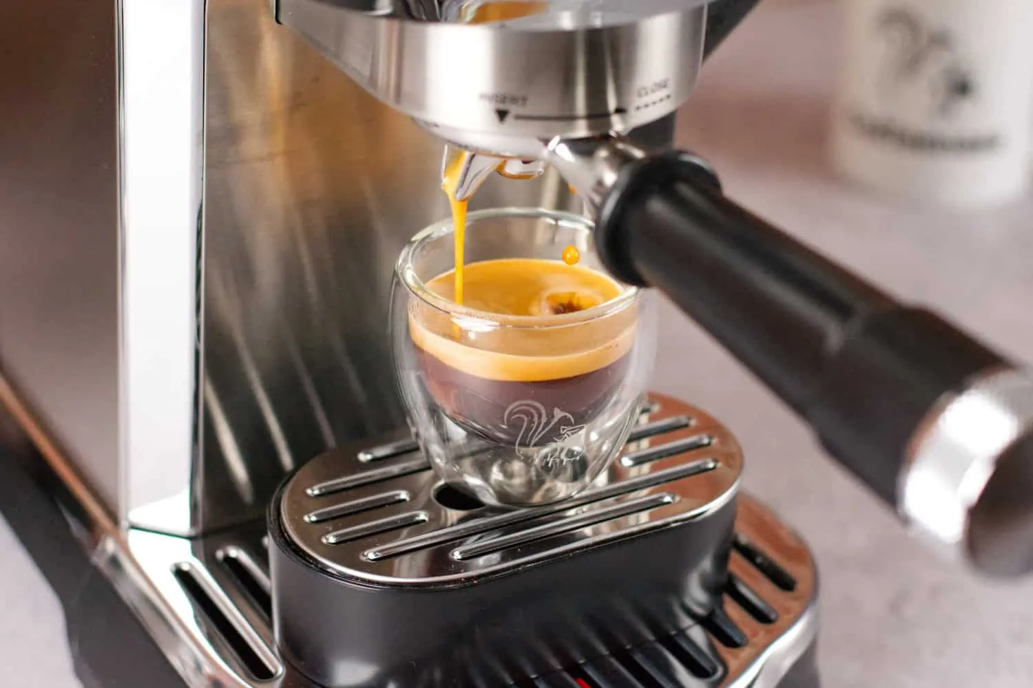 Delonghi Dedica Maestro Plus Espresso 