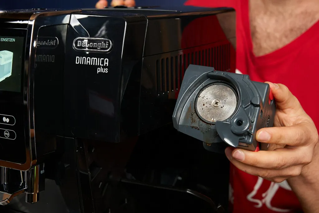 DeLonghi Dinamica Plus Brühgruppe oben