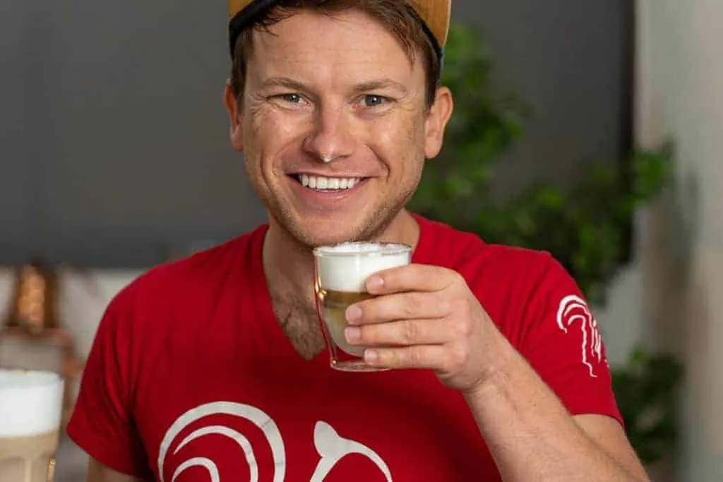 DeLonghi ECAM 22.110.B Milchschaum