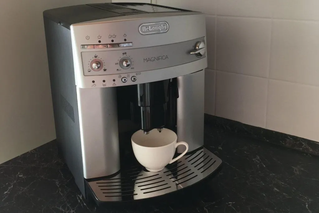 Delonghi Esam 3200s Kaffeevollautomat Espresso