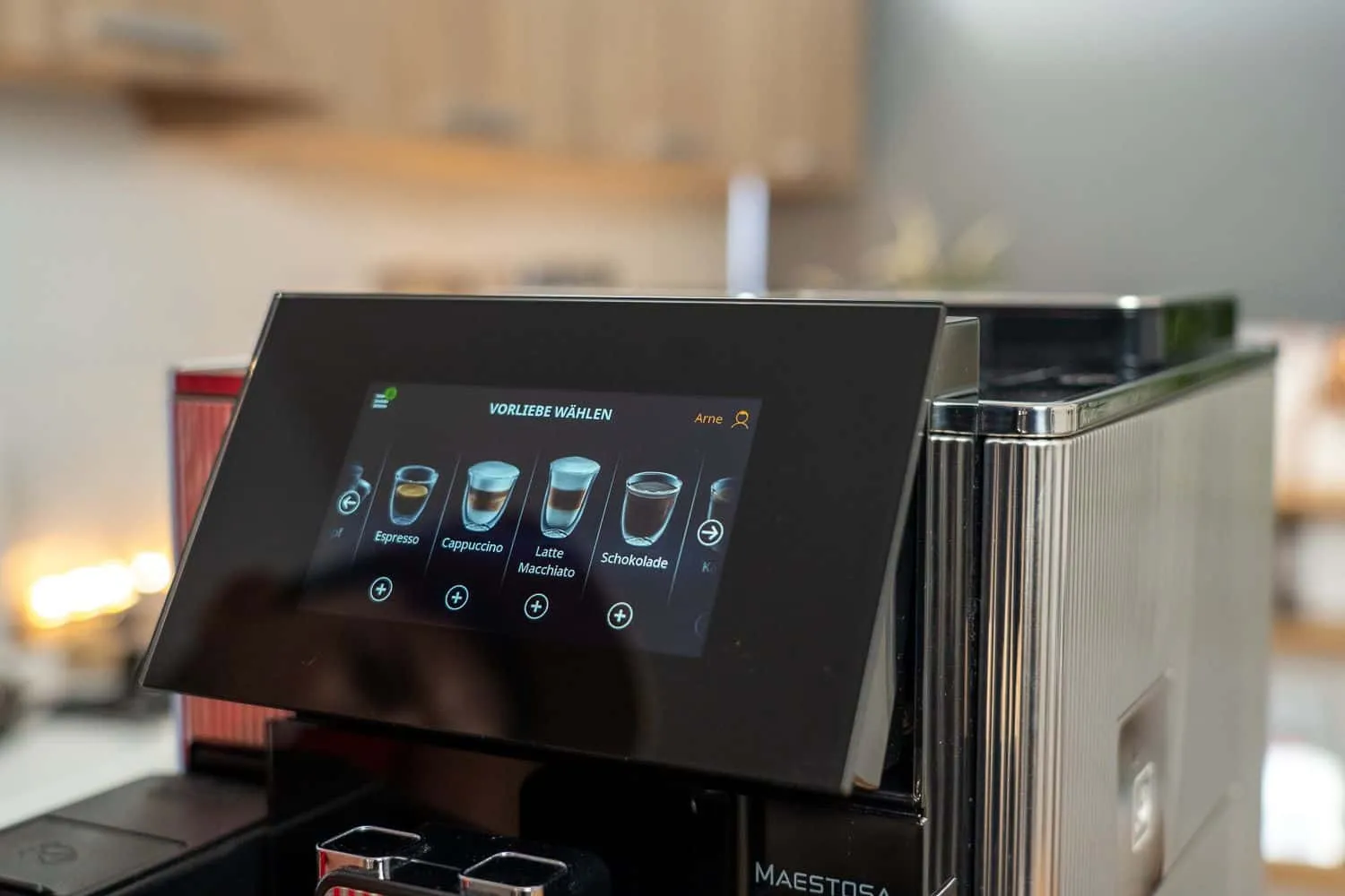 DeLonghi Maestosa Display aufgeklappt