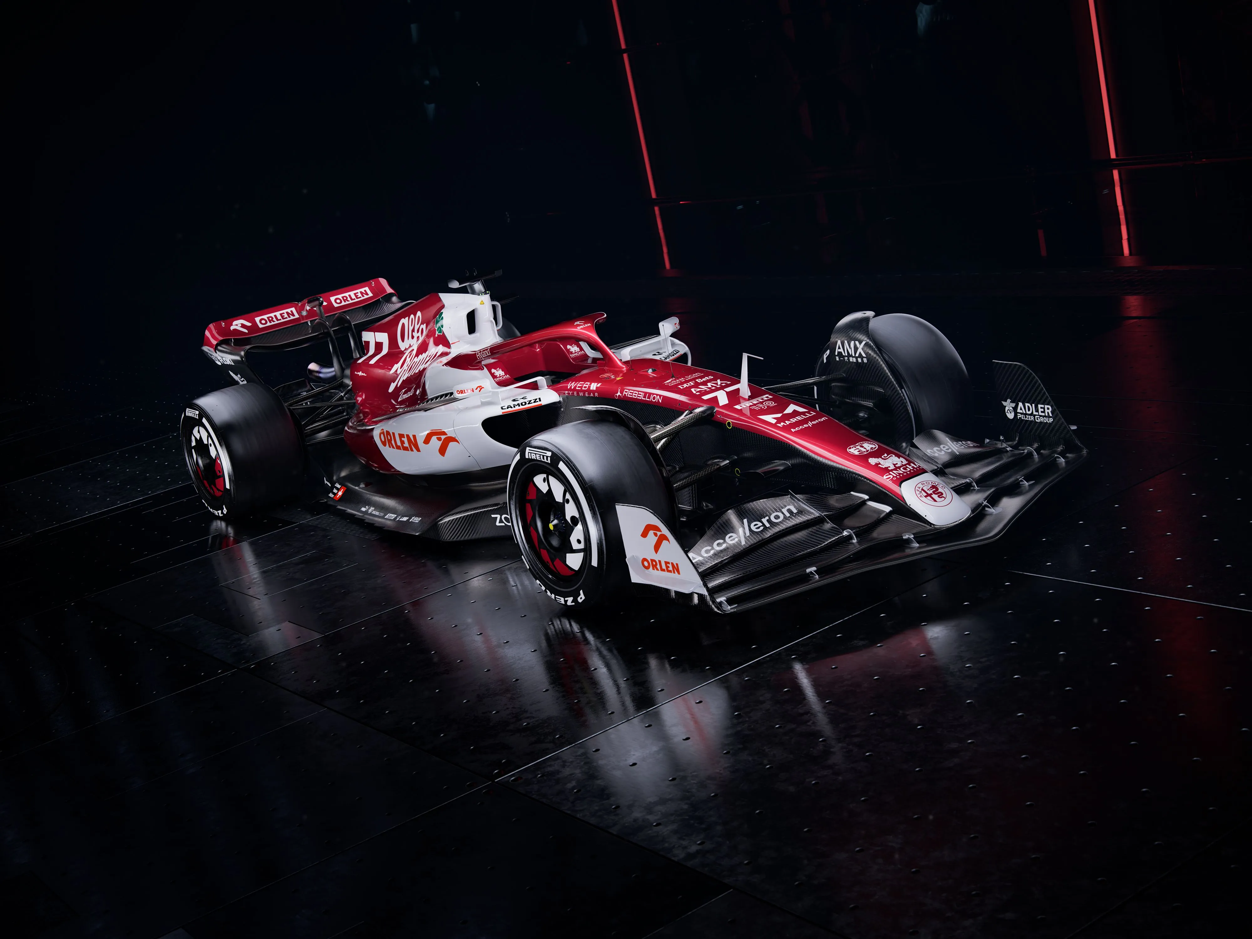 Der Alfa Romeo C42 Formel 1 Rennwagen in voller Frontansicht für die Saison 2022