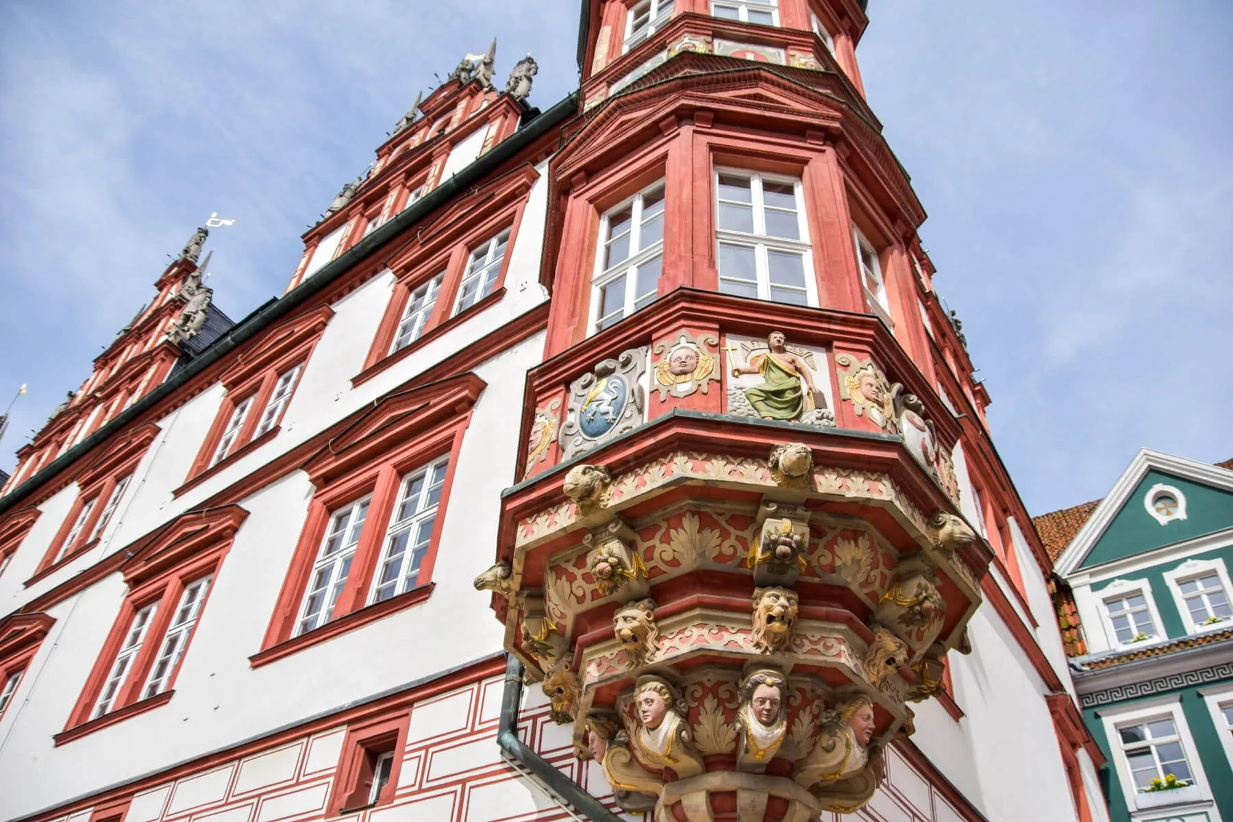 Der Coburger Erker: Ein architektonisches Detail am Stadthaus, das den Marktplatz prägt