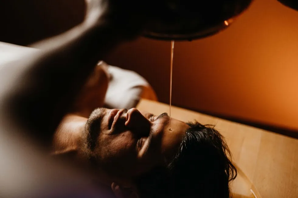 Der Königliche Guss im Sonnhof verbreitet Öl und Wärme für tiefe Entspannung