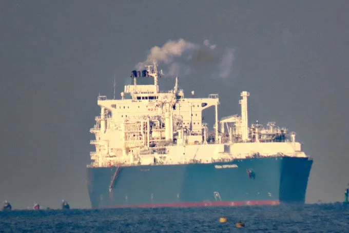 Der LNG-Tanker Höegh Esperanza: Symbol für die umstrittene LNG-Strategie der Bundesregierung zur Bewältigung der Energiekrise.