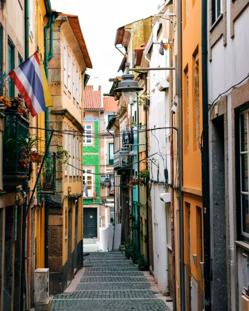 Detailaufnahme der Treppenanlage des Heiligtums Bom Jesus do Monte in Braga