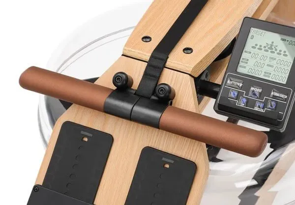 Detailaufnahme des Displays und der Tasten des Topiom Trainingscomputers