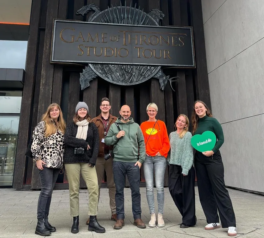 Deutsche Content Creators besuchen das Game of Thrones Studio Tour in Nordirland, organisiert von Wolters Rundreisen.