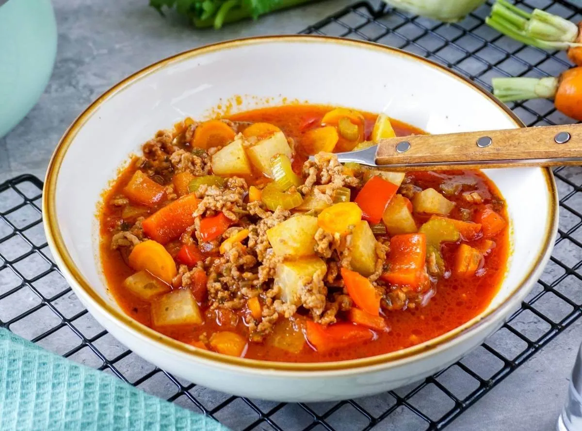 Deutscher Low Carb Bauerntopf, ein ideales Mittagessen