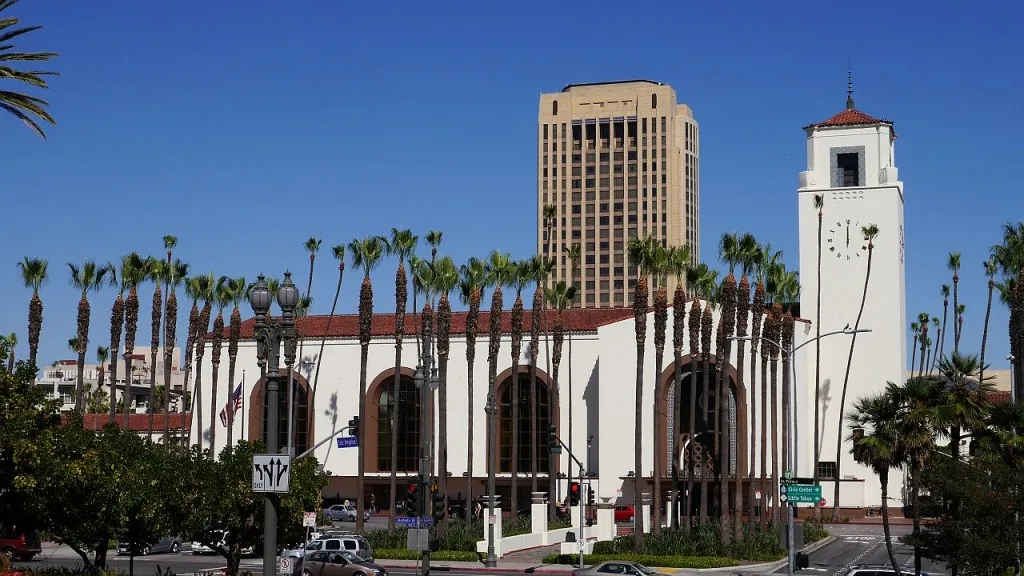 Die beeindruckende Union Station in Downtown Los Angeles, eine historische Eisenbahnstation