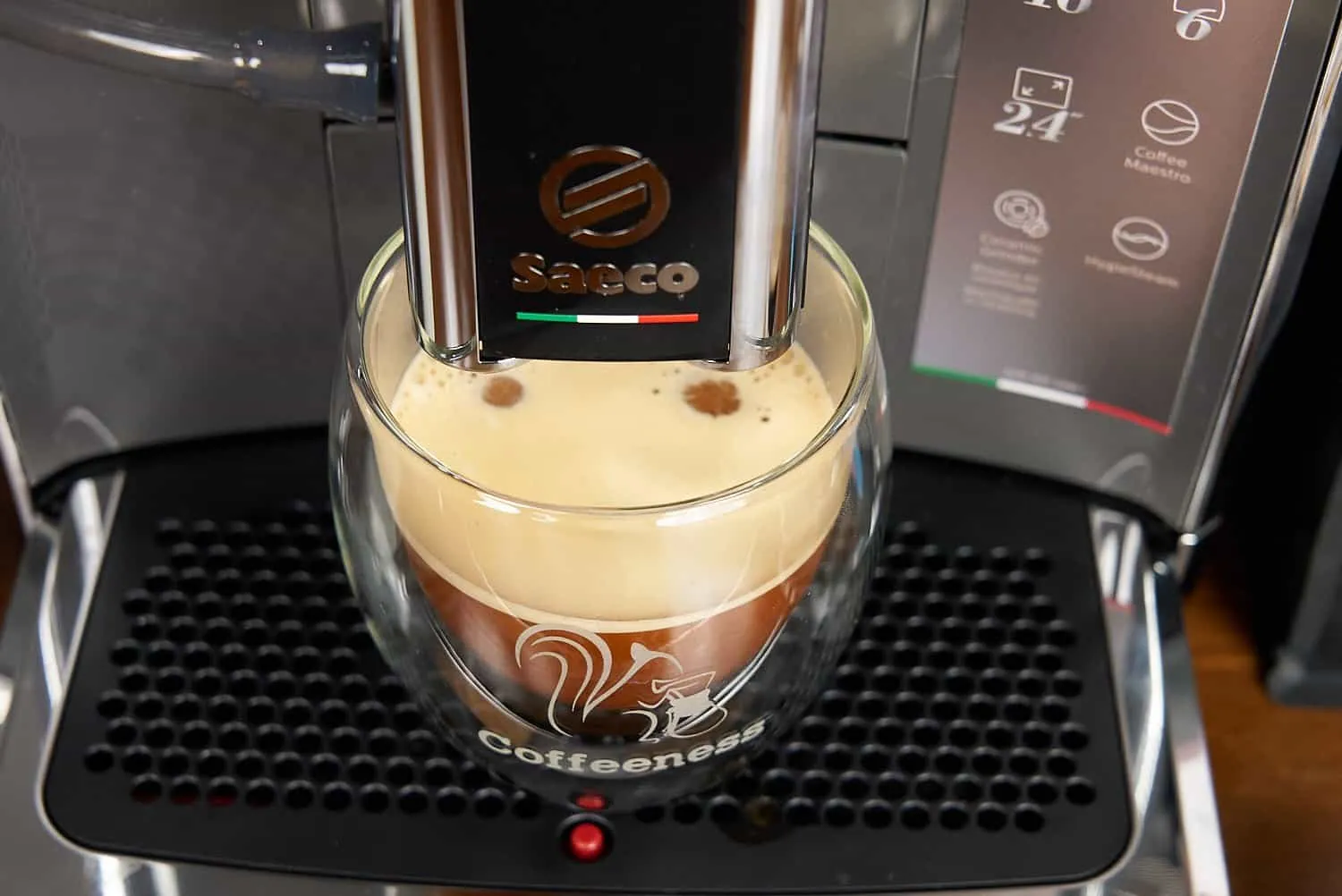 Die Crema vom Espresso aus dem Saeco GranAroma.
