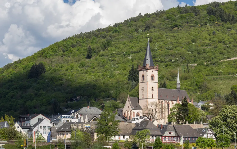 Die gotische Pfarrkirche St. Martin in Lorch am Rhein, ein Wahrzeichen der Stadt