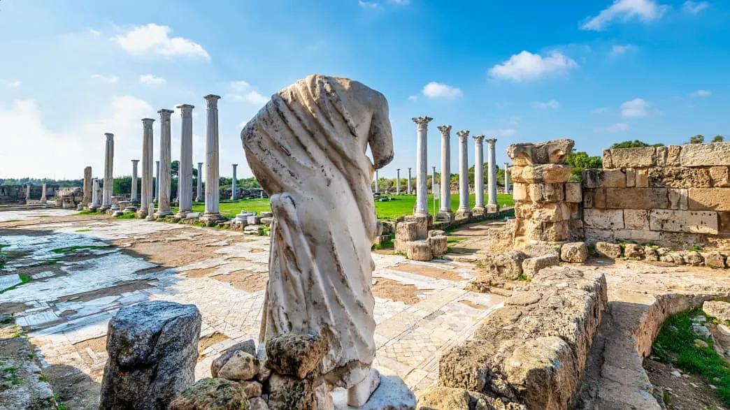 Die historischen Ruinen von Salamis auf Nordzypern, ein Zeugnis antiker Zivilisationen