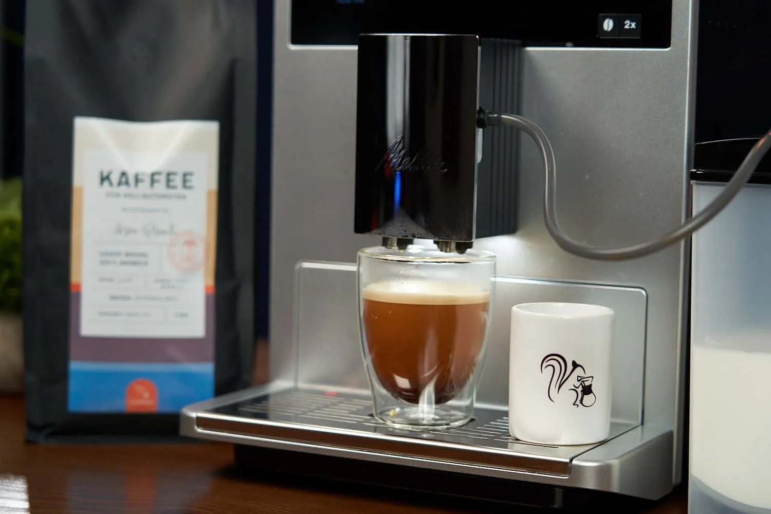 Die Melitta Caffeo CI Kaffeemaschine – Kaffee ist fertig.