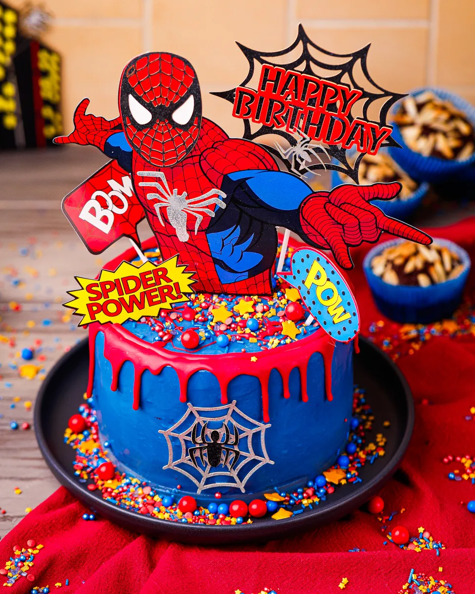 Die Spiderman Torte: Ein Muss für jede Superhelden Party und kleine Fans.