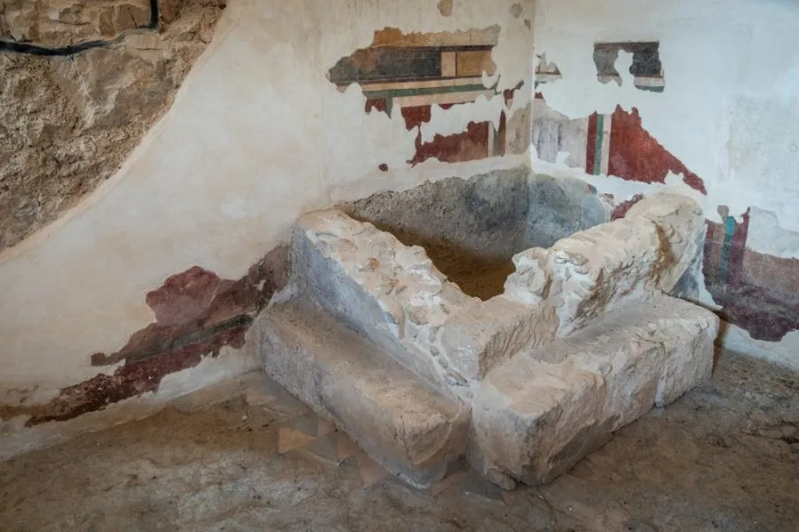 Die Überreste des römischen Badehauses auf der Festung Masada.