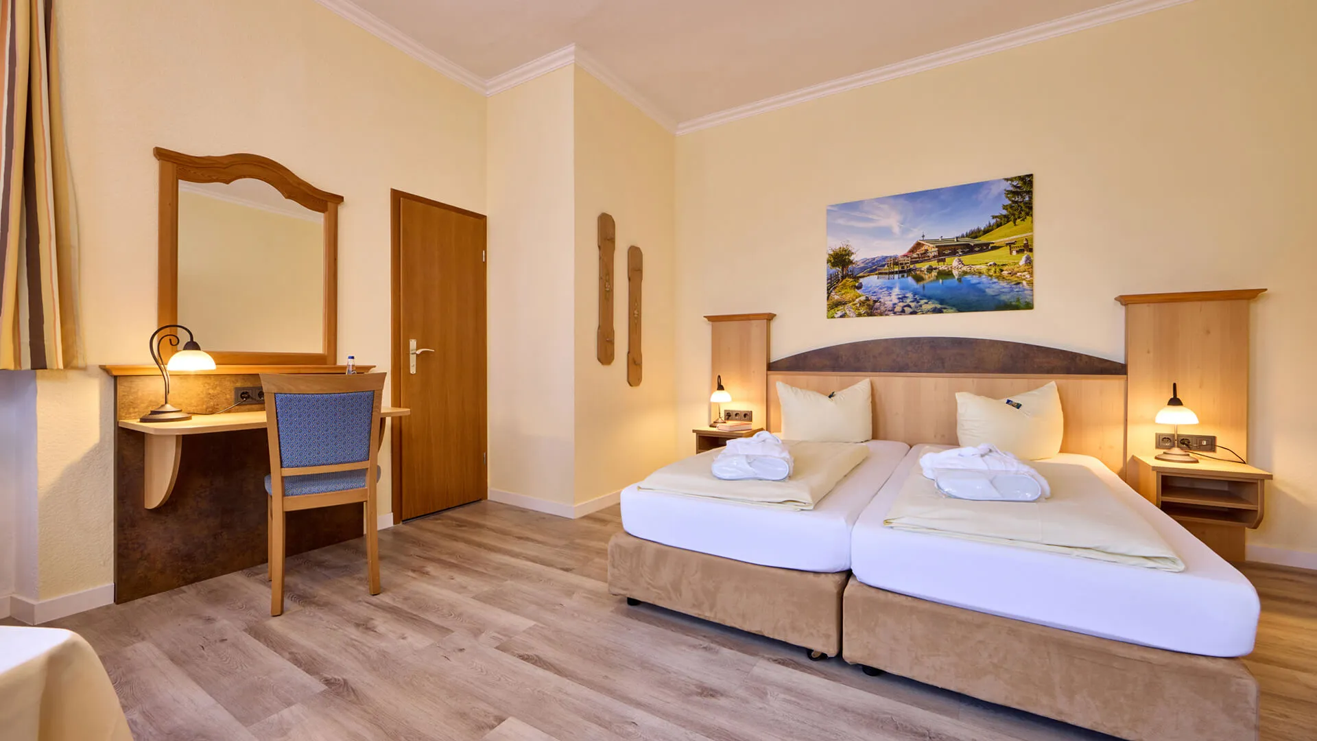 Doppelzimmer im Hotel Vier Jahreszeiten in Garmisch-Partenkirchen